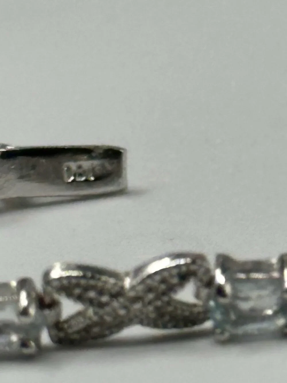 Infinity Link Tennis Bracelet Sterling Silver Blue Oval Stones 8 Grams 7.25”